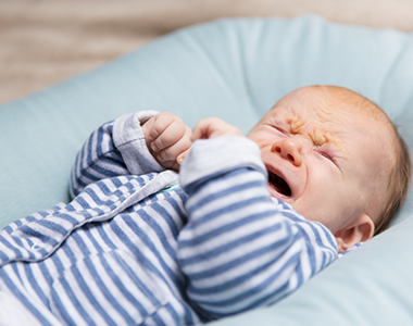 Classe virtuelle : pleurs du bébé, suivre l'enfant et ses parents