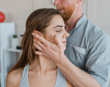 Cervicalgies : BDK, rééducation active et autonomie du patient